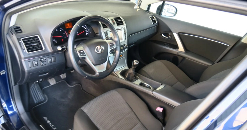 Toyota Avensis cena 36700 przebieg: 153000, rok produkcji 2012 z Skierniewice małe 301
